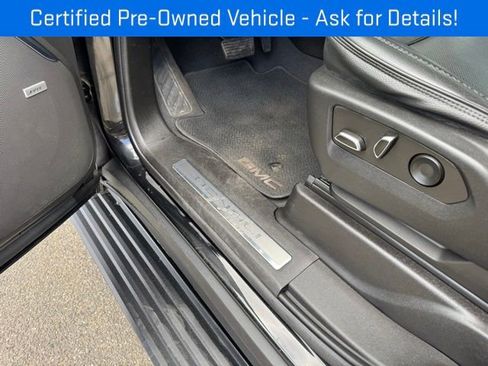 Used 2022 GMC Yukon Denali AWD/4WD image 19