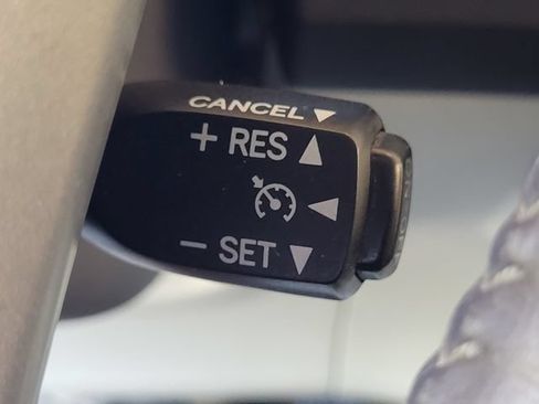 Used 2010 Toyota Prius Five FWD image 16