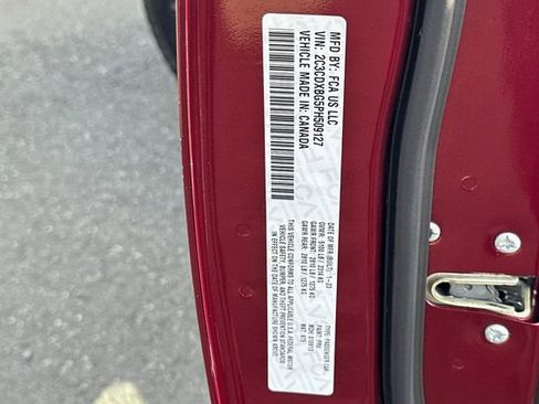 Used 2023 Dodge Charger SXT w/ Blacktop Package image 31