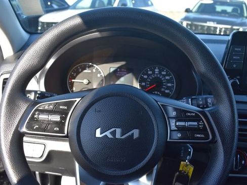 Used 2023 Kia Seltos LX image 25
