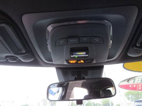 Certified 2025 Toyota Corolla SE w/ SE Package image 30