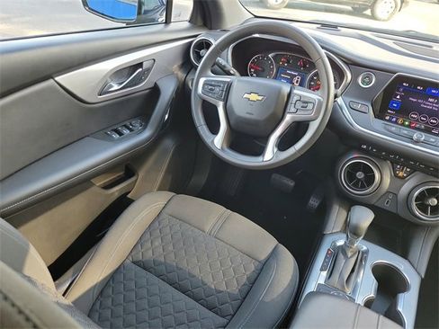 Used 2022 Chevrolet Blazer LT image 12