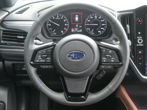 Certified 2025 Subaru Forester Touring w/ Popular Package - Touring AWD/4WD image 17
