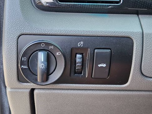 Used 2008 Mercury Sable Sedan FWD image 12
