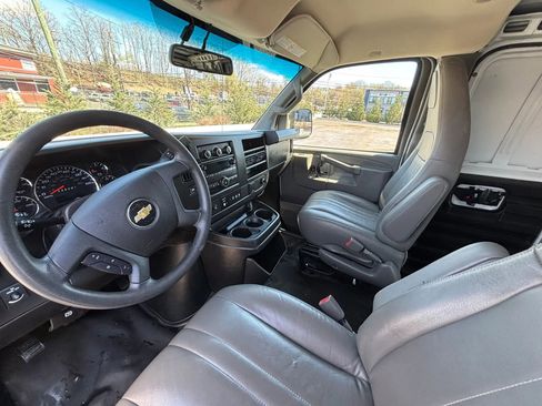 Used 2019 Chevrolet Express 2500 Extended w/ Driver Convenience Package image 17
