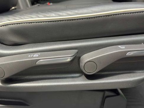 Used 2022 Cadillac Escalade Sport image 18