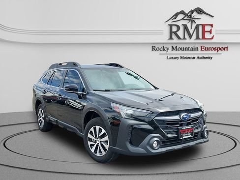 Used 2023 Subaru Outback Premium AWD/4WD image 1