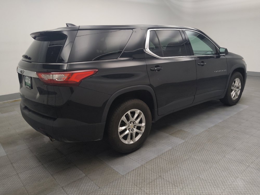 Used 2019 Chevrolet Traverse LS w/ LPO, Black Accent Package FWD image 10