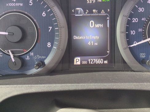 Used 2020 Toyota Sienna Limited image 29