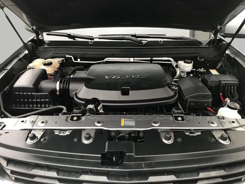 Used 2018 Chevrolet Colorado LT image 7