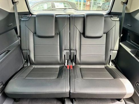 Certified 2023 Volkswagen Atlas SE w/ Panoramic Sunroof Package AWD/4WD image 21