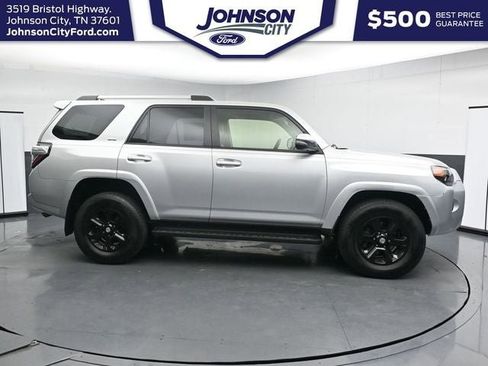 Used 2024 Toyota 4Runner SR5 Premium AWD/4WD image 13