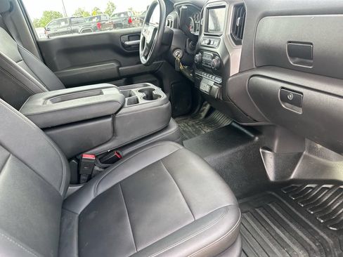 Used 2021 Chevrolet Silverado 1500 W/T w/ WT Value Package AWD/4WD image 17
