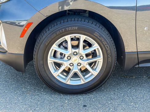 Used 2023 Chevrolet Equinox LT AWD/4WD image 7