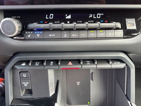 Used 2026 Toyota Tundra TRD Pro AWD/4WD image 21