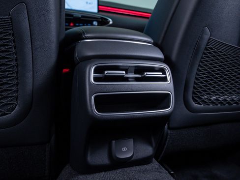 New 2026 Genesis GV70 2.5T Advanced image 17