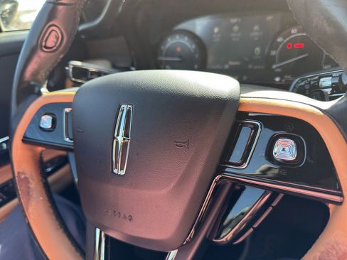 Used 2020 Lincoln Corsair Reserve w/ Equipment Group 201A image 26