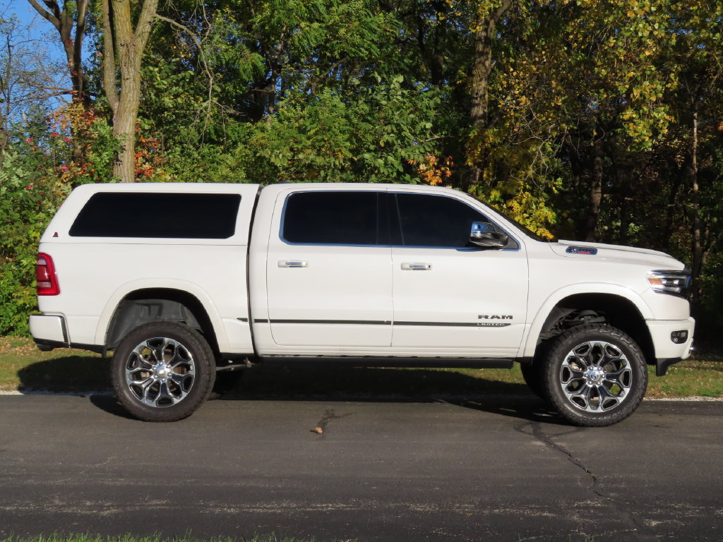 Used 2020 RAM 1500 Limited AWD/4WD image 2