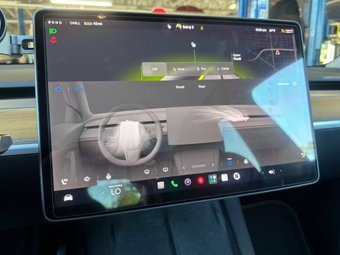 Used 2025 Tesla Model Y Performance AWD/4WD image 28