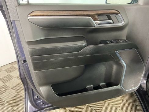 Used 2024 GMC Sierra 1500 Elevation image 17