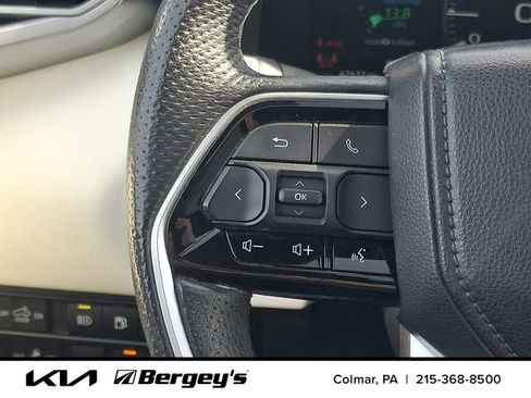 Used 2022 Toyota Tundra Capstone AWD/4WD image 25