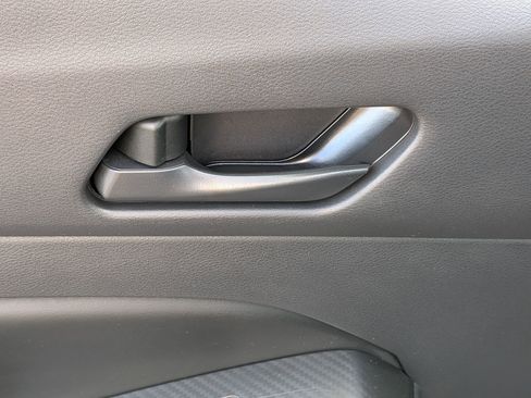Used 2024 Nissan Altima 2.5 SV FWD image 27