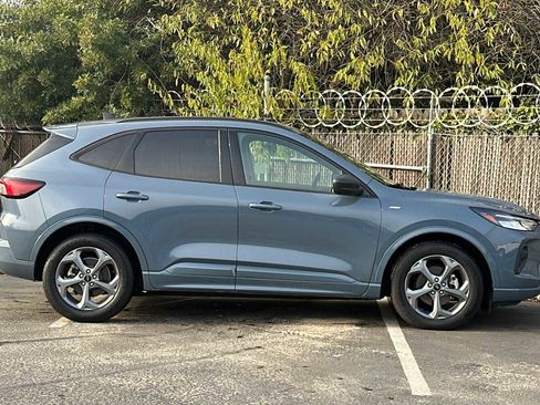 Used 2023 Ford Escape ST-Line image 7