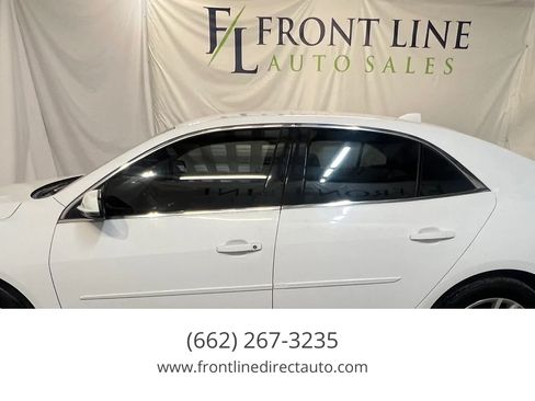 Used 2014 Chevrolet Malibu LT w/ Power Convenience Package FWD image 4