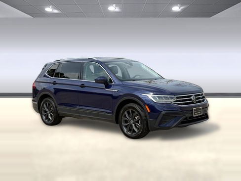 Used 2022 Volkswagen Tiguan SE AWD/4WD image 7