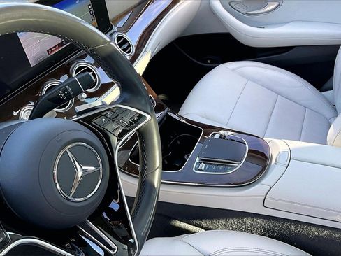 Certified 2022 Mercedes-Benz E 350 4MATIC Sedan image 12