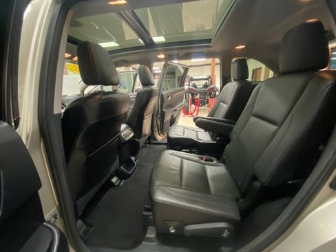 Used 2015 Toyota Highlander Limited Platinum image 20
