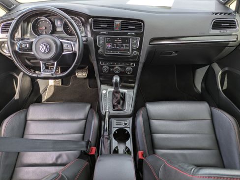 Used 2017 Volkswagen GTI S image 15