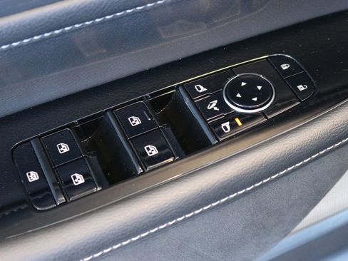 Certified 2025 INFINITI QX80 Sensory image 14