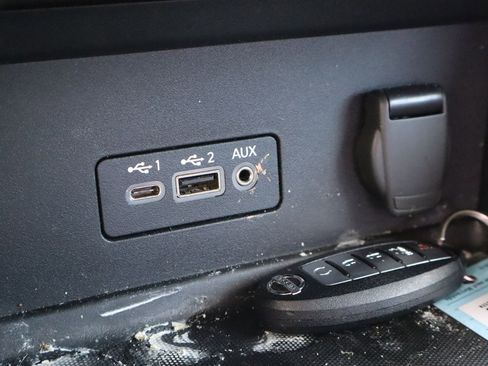 Used 2022 Nissan Sentra SR w/ Midnight Edition FWD image 23