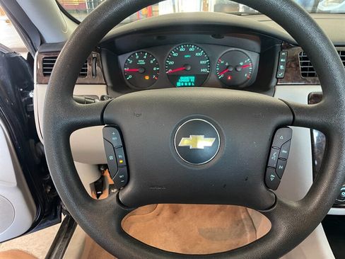 Used 2016 Chevrolet Impala Limited LS FWD image 9