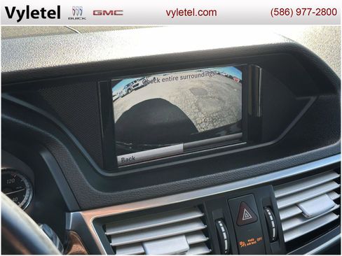 Used 2013 Mercedes-Benz E 350 4MATIC Sedan image 28