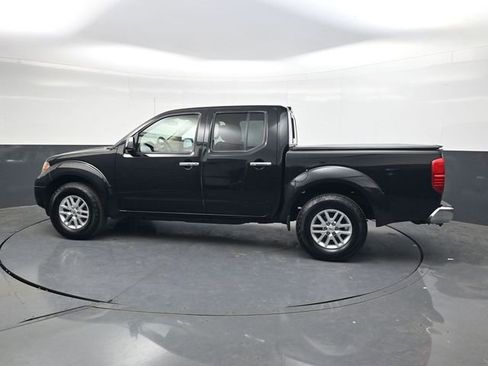 Used 2018 Nissan Frontier SV image 7