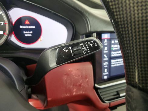 Used 2019 Porsche Cayenne Turbo image 35