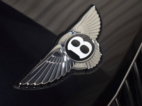 New 2024 Bentley Bentayga Extended Wheelbase image 9