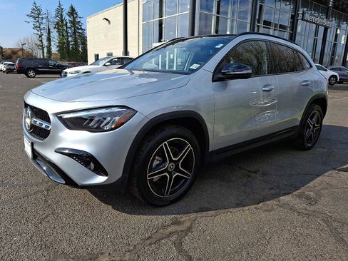 Used 2026 Mercedes-Benz GLA 250 4MATIC image 3