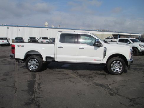 Used 2025 Ford F350 Lariat w/ Lariat Ultimate Package image 4