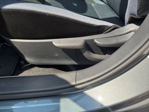 Used 2025 Nissan Versa SV w/ Trunk Package FWD image 19