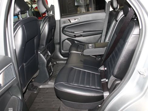 Used 2023 Ford Edge SEL AWD/4WD image 12
