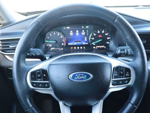 Used 2024 Ford Explorer XLT w/ Equipment Group 202A image 16