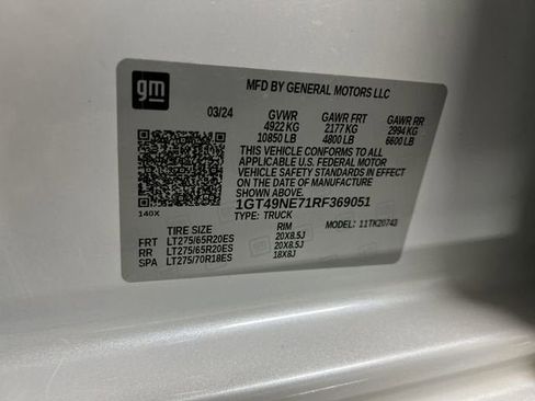 Certified 2024 GMC Sierra 2500 SLT w/ SLT Convenience Package image 33