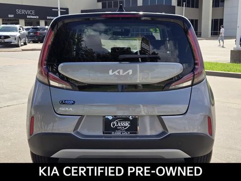 Certified 2025 Kia Soul LX w/ LX Technology Package FWD image 5