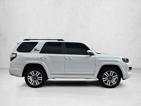 Used 2022 Toyota 4Runner TRD Sport AWD/4WD image 4