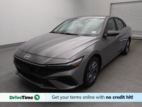 Used 2024 Hyundai Elantra SEL FWD image 1
