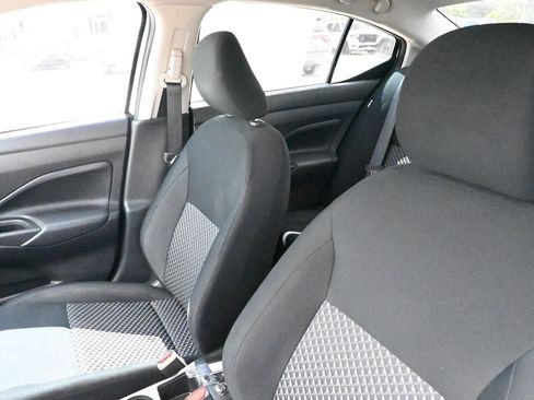 Used 2023 Nissan Versa S FWD image 10
