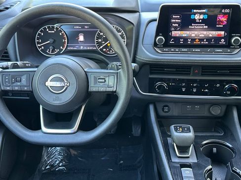 Used 2024 Nissan Rogue S AWD/4WD image 14